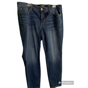 Torrid Mid Rise perfect Skinny Jeans Ankle Vintage Stretch NEW 12r